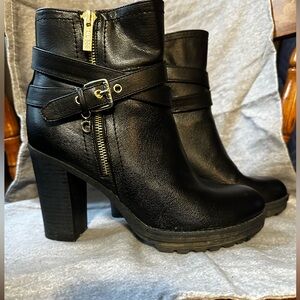 GUESS - Black Heeled Bootie SIZE 9
